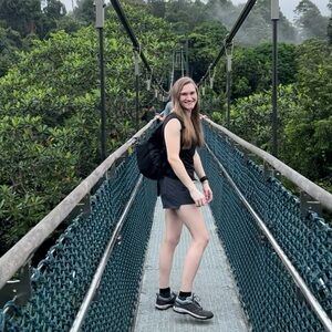 Meet your Posher, Megan